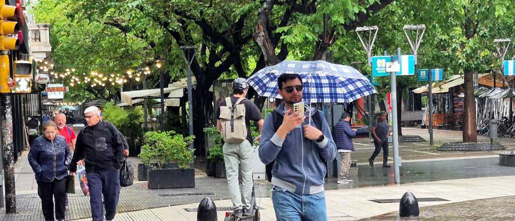 Llovi&oacute; fuerte en Mendoza y cay&oacute; granizo en algunas zonas: as&iacute; sigue el tiempo