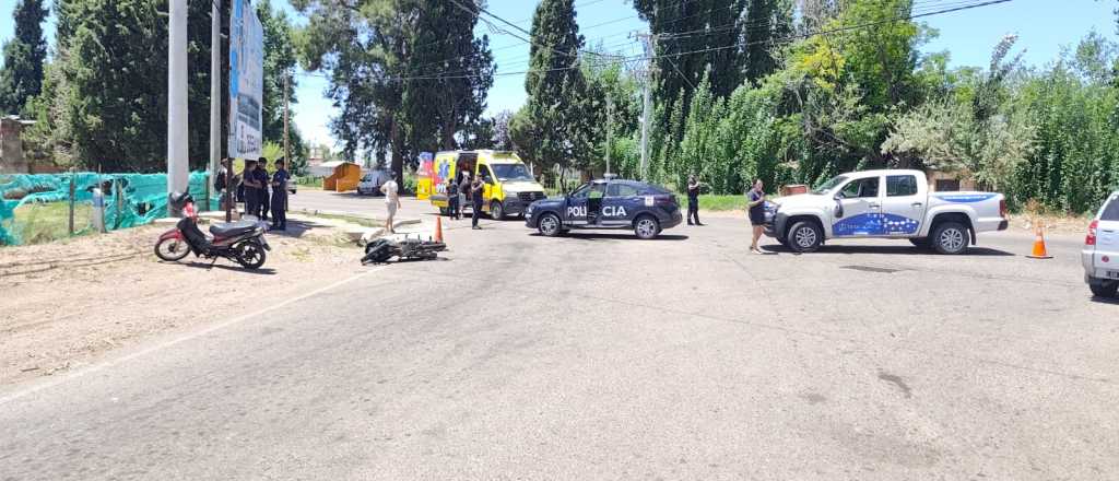 Conductora de moto herida al chocar contra una camioneta en Lavalle