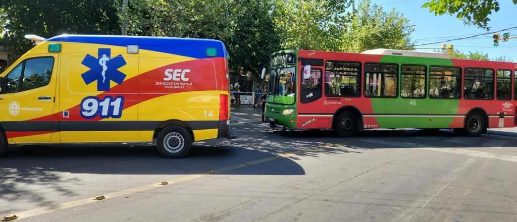 Una mujer murió atropellada por un colectivo en Godoy Cruz
