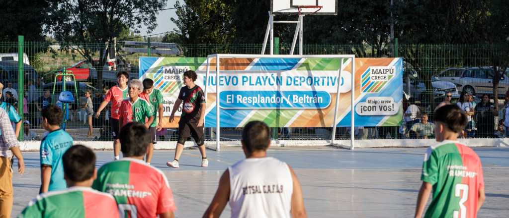 Maip&uacute; inaugur&oacute; un nuevo play&oacute;n deportivo en Beltr&aacute;n