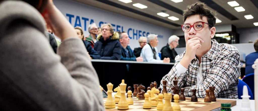 Una leyenda del ajedrez mundial apodó a Faustino Oro como si fuera Messi