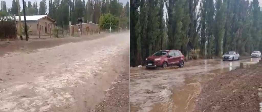 Videos: una intensa tormenta de granizo afect&oacute; a Uspallata y aneg&oacute; calles