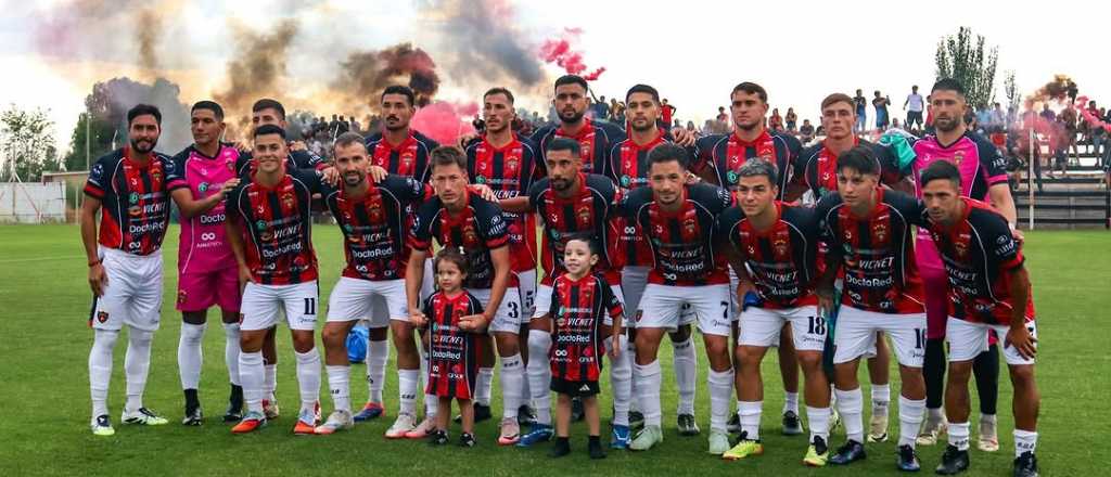 FADEP goleó a Unión (VK), se metió en la final de Cuyo y sueña