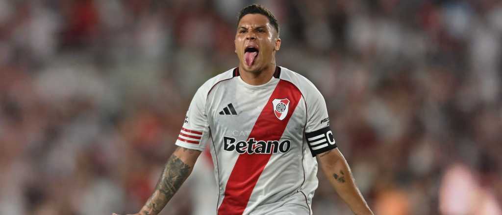 De la mano de Juanfer, River venció a Gimnasia (LP) y sigue firme
