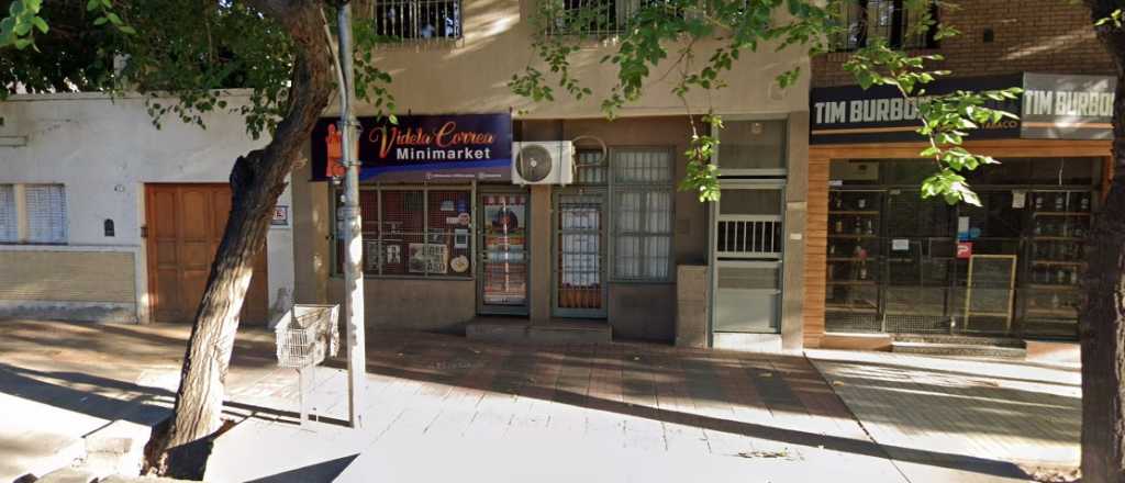 Detuvieron a una pareja que robaba en un minimarket de Ciudad