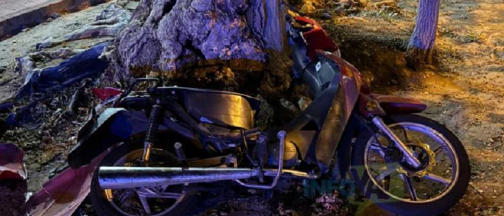 Un motociclista est&aacute; grave en terapia intensiva tras un choque en San Rafael