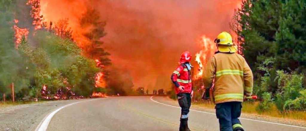 El Gobierno decreta la emergencia por los incendios en la Patagonia