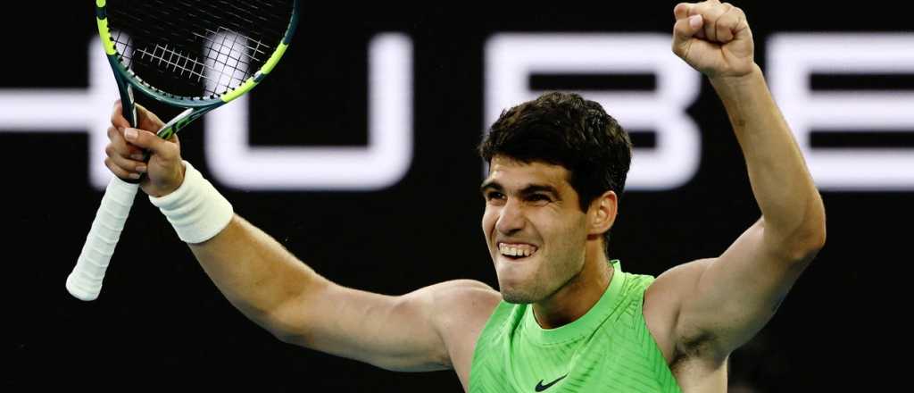 Alcaraz venció a Zverev en un maratónico partido y es finalista de Australia