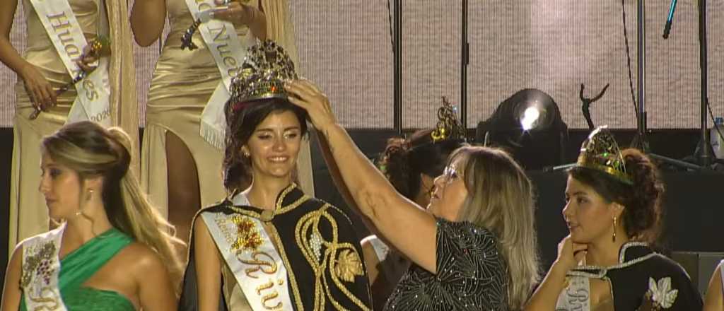 Brunela Juli&aacute;n es la nueva Reina de Rivadavia