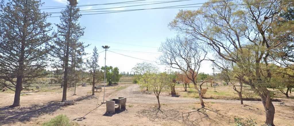 El parador gratuito a orillas del Río Mendoza que es furor cada verano