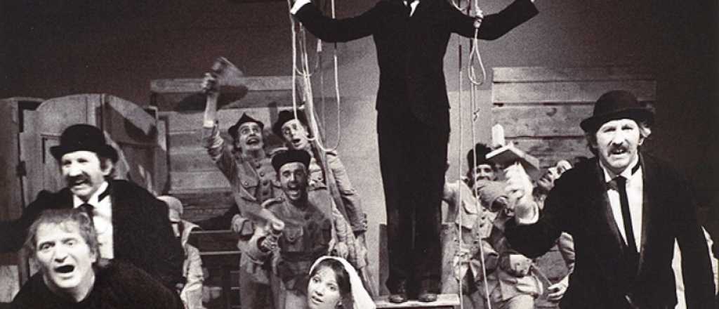 Cr&oacute;nicas del subsuelo: La sangre muda