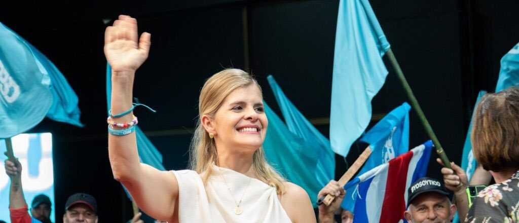 La derechista Laura Fernández es la nueva presidente de Costa Rica