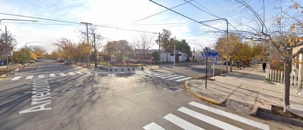 A punta de pistola, le robaron el auto a una mujer en Guaymallén