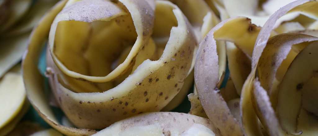 Cómo limpiar utensilios oxidados con cáscara de papa y bicarbonato