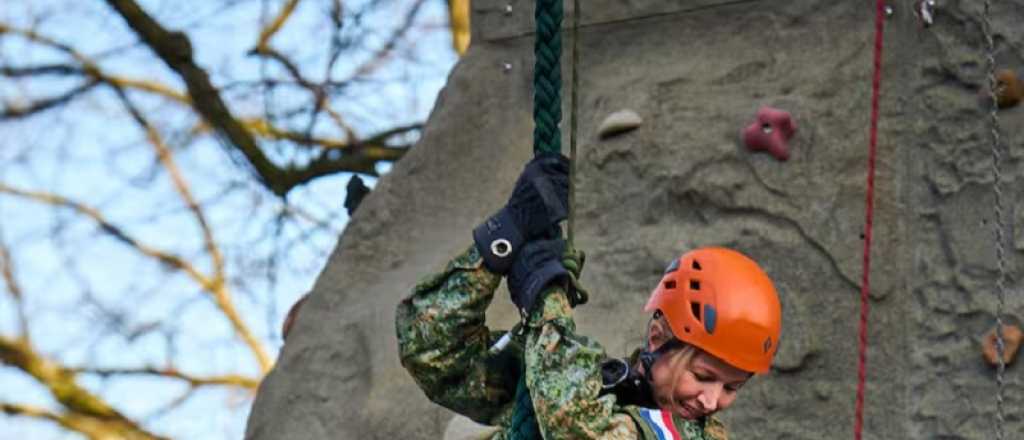 La reina M&aacute;xima se alist&oacute; como reservista del Ej&eacute;rcito Real Neerland&eacute;s