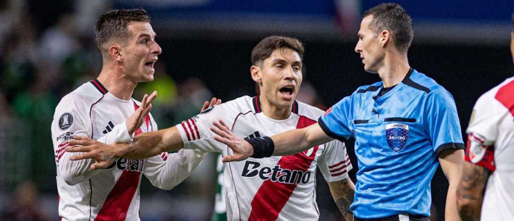 FIFA podr&iacute;a suspender por seis meses a un jugador de River y el club no har&aacute; nada