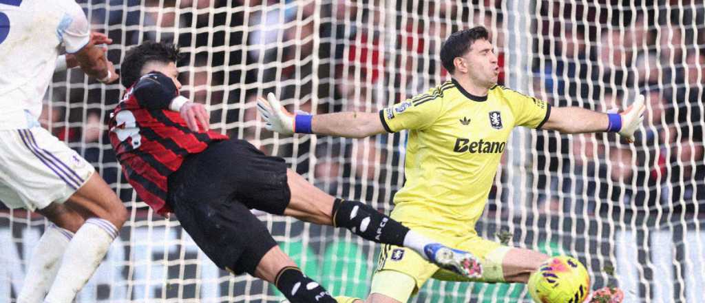 Video: show del Dibu, figura total del empate entre Aston Villa y Bournemouth