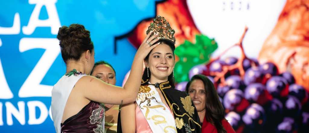 Ana Laura Roza es la nueva reina departamental de La Paz