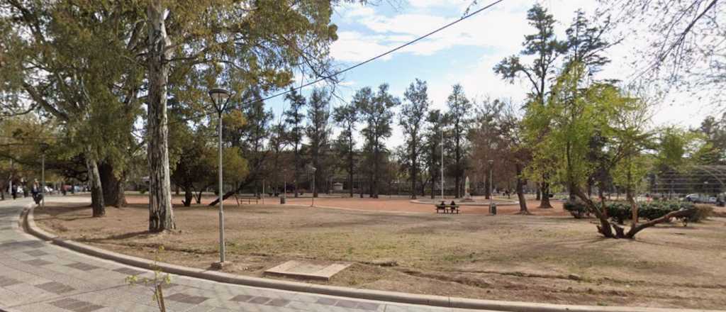 El obelisco oculto en medio de la Ciudad