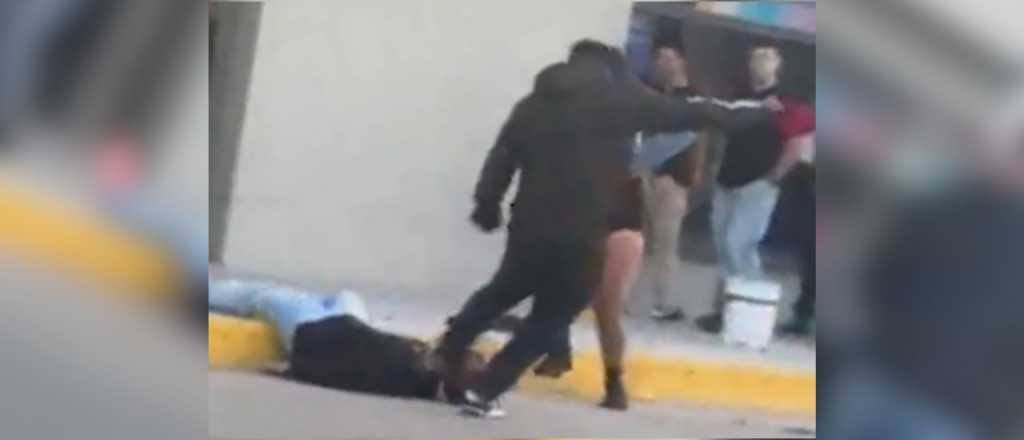 Videos: mataron a golpes a un hombre a la salida de un boliche