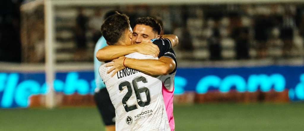 El Lobo planta bandera en primera y suma puntos fundamentales