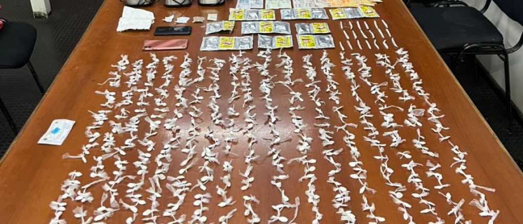 Tres detenidos en un secuestro de cocaína en un barrio de Godoy Cruz