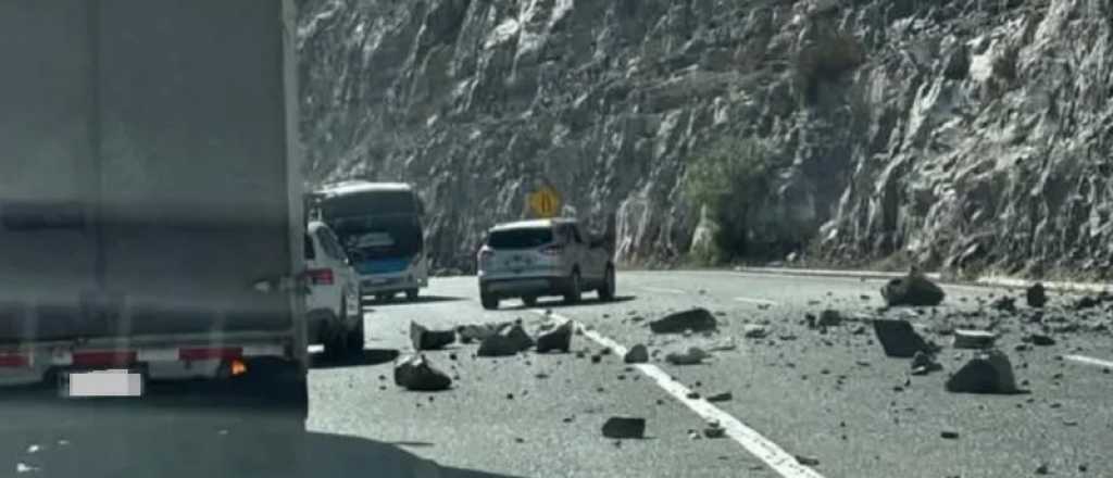 Por el sismo se desprendieron rocas en la zona del paso Agua Negra