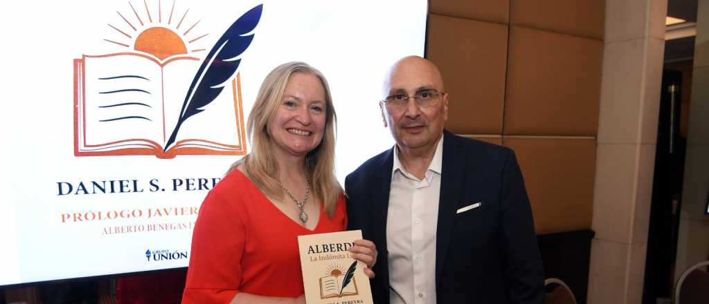 Estreno en sociedad para "Alberdi, La Ind&oacute;mita Luz"