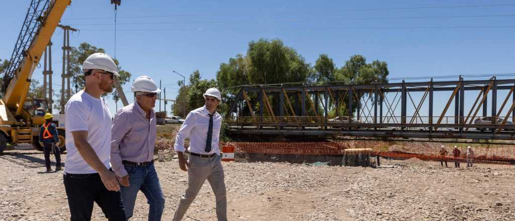 Quincho: vuelve Cornejo y se van "las Hebes", campaña encubierta y el BacheGate