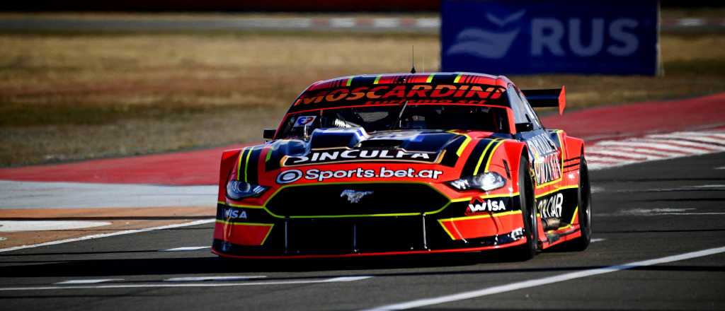 Con récord, Moscardini se quedó con la pole en El Calafate