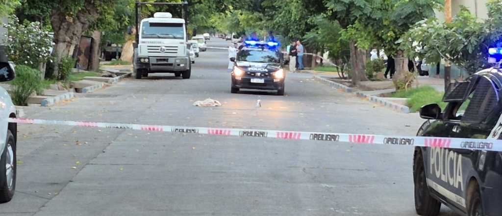 Apuñaló a su hermana, amenazó a su familia y murió tras ser baleado por la Policía