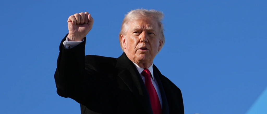 Trump dice que un cambio de poder en Ir&aacute;n "ser&iacute;a lo mejor que podr&iacute;a pasar"