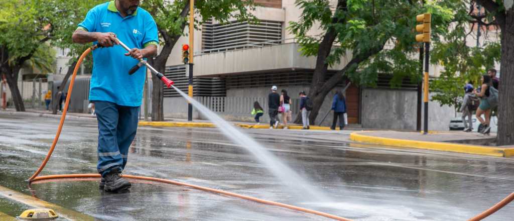 Un influencer extranjero elogi&oacute; la limpieza de las calles de Ciudad