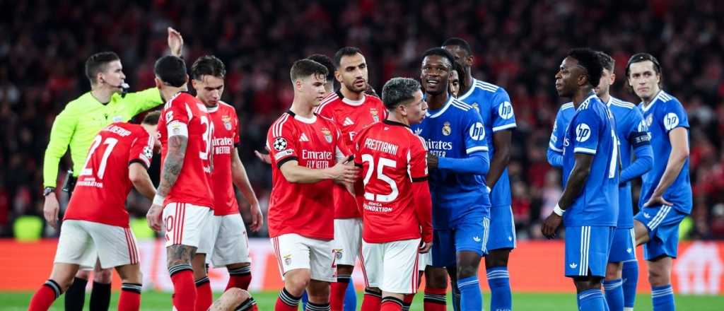 Videos: un argentino protagonista del protocolo contra el racismo en Champions