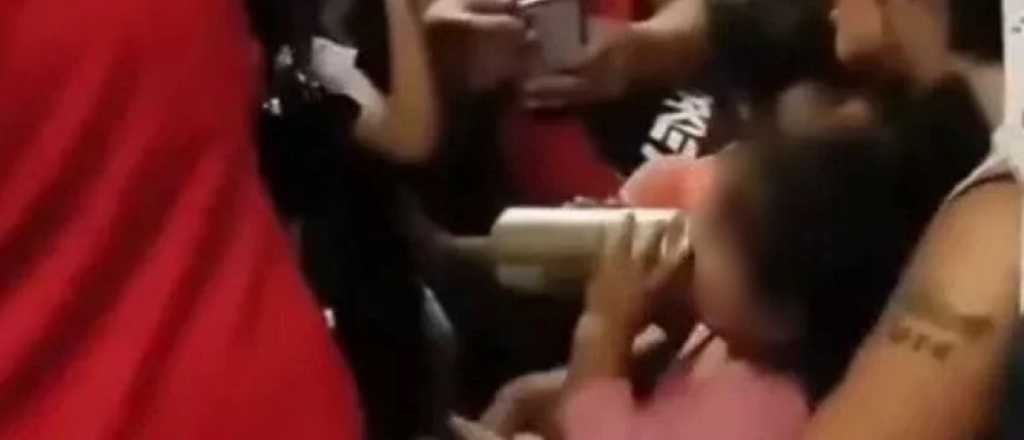 Denunciaron a la mujer que le dio cerveza a su beb&eacute; en un tren