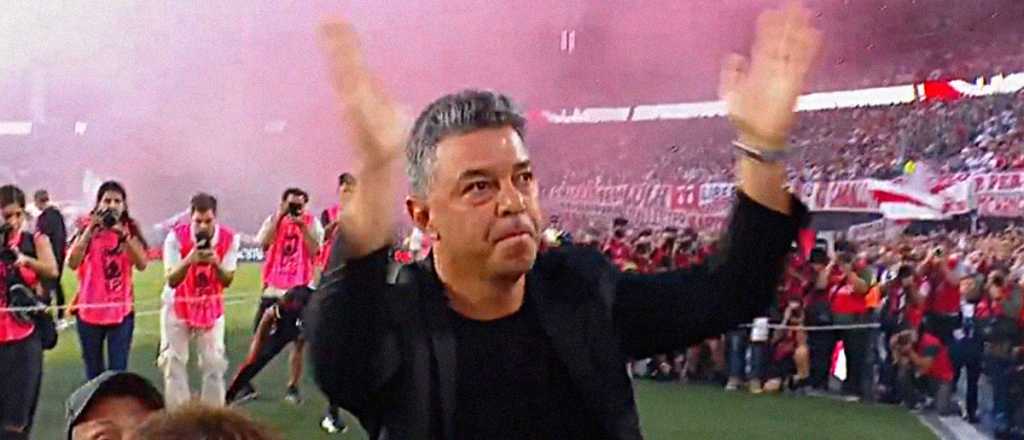 Video: los hinchas de River, de la ovaci&oacute;n a Gallardo a los insultos para el plantel