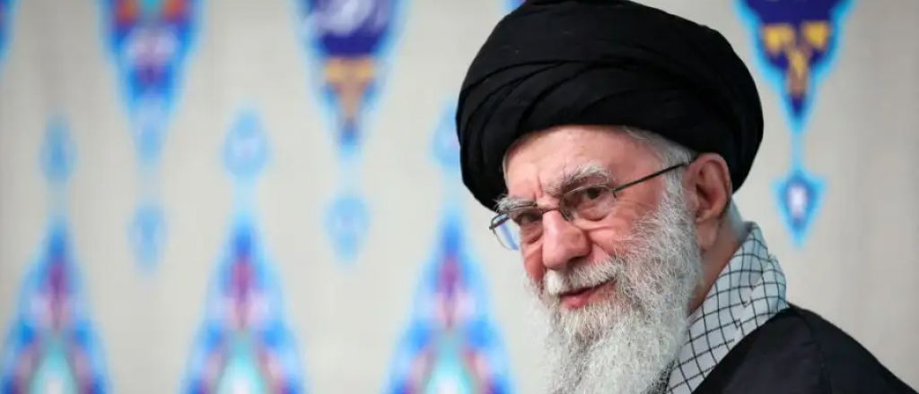 Irán promete venganza tras la muerte de Jamenei en ataques de Israel y EEUU