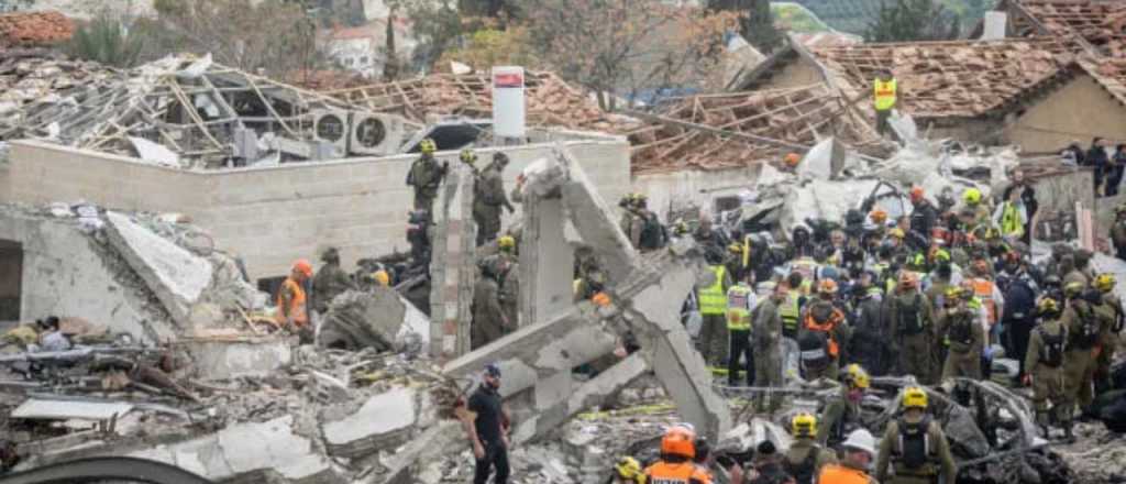 Misil iran&iacute; impact&oacute; en Israel: 9 muertos, heridos y edificios destruidos