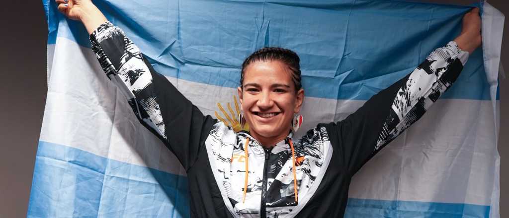 La argentina Ailín Pérez arrasa en la UFC y sumó su sexta victoria