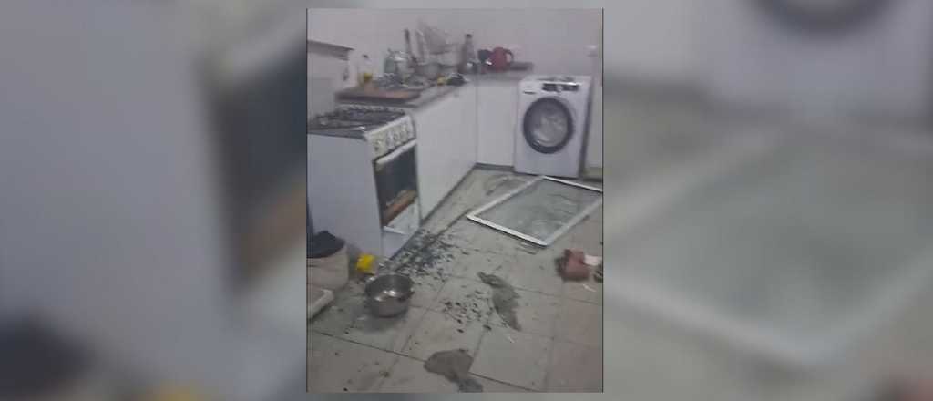 Video: asaltaron a una familia mientras dorm&iacute;a en Godoy Cruz