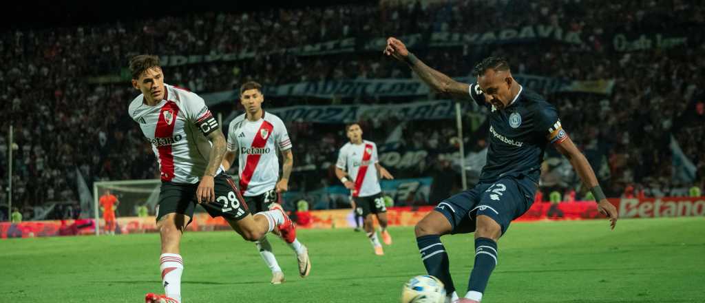 La Lepra empata con River en un partido duro en el Malvinas