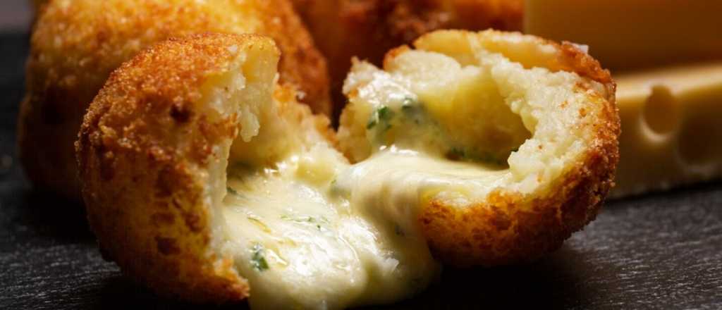 Bombas de papa caseras: la receta rendidora que pod&eacute;s freezar