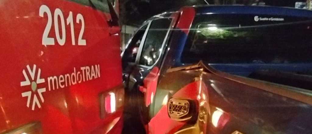 Choque entre el metrotranvía y una camioneta en pleno centro