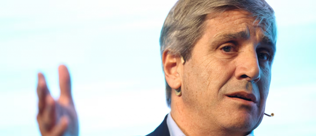 Funcionarios de Caputo se defendieron por los cr&eacute;ditos hipotecarios