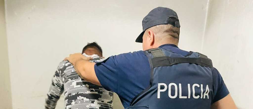 Descubrieron infraganti a un hombre robando una moto en Alvear