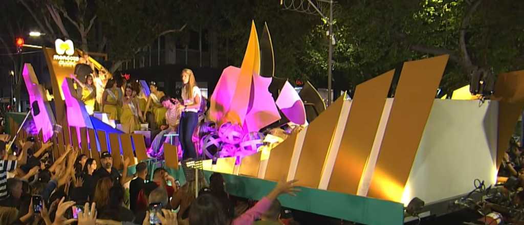 V&iacute;a Blanca: as&iacute; lucieron los carros de los 18 departamentos