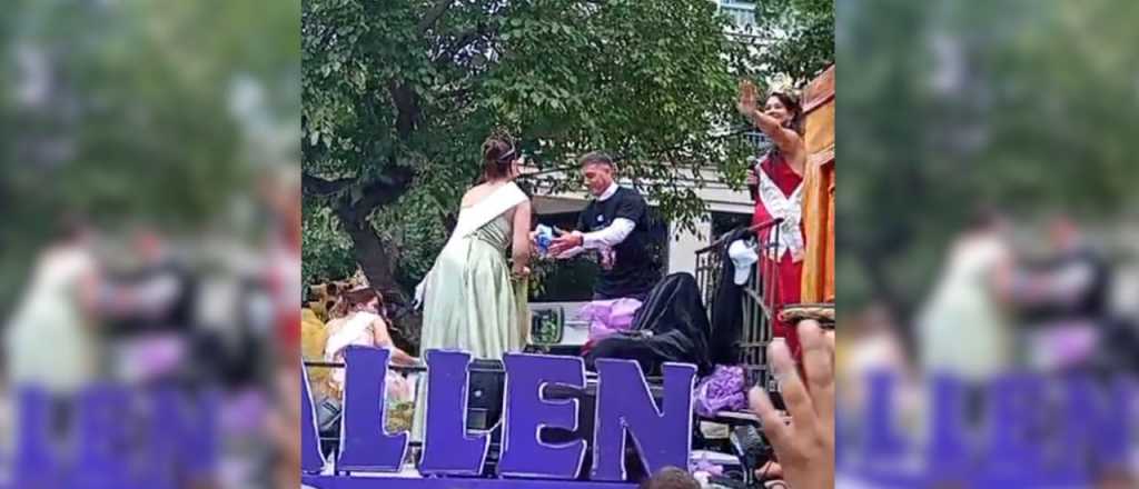 El intendente que se anim&oacute; a subirse al carro a repartir sand&iacute;as