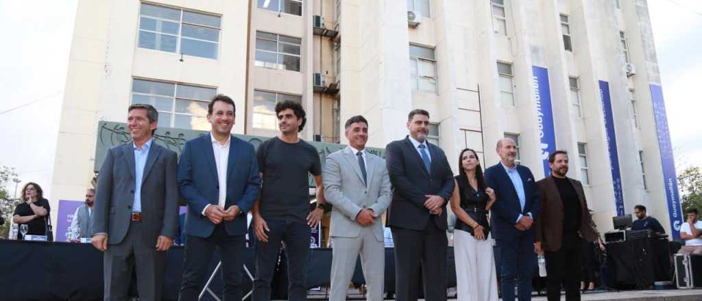 Fuerte respaldo provincial a Calvente en la apertura de sesiones del Concejo