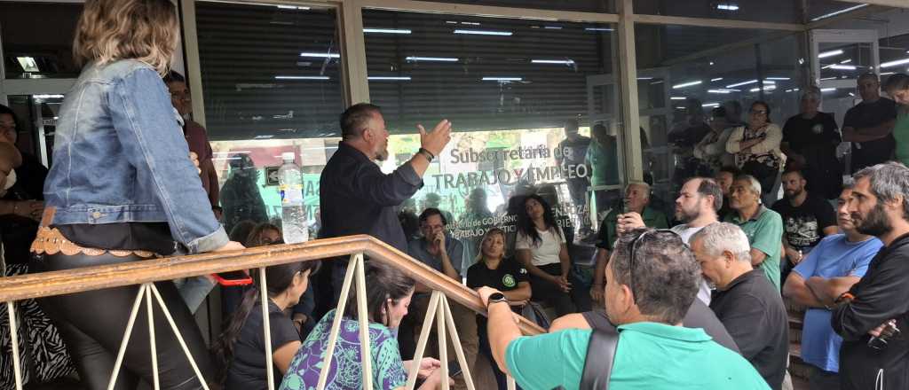 Paritarias 2026: ATE acept&oacute; el aumento salarial del 10% en dos meses