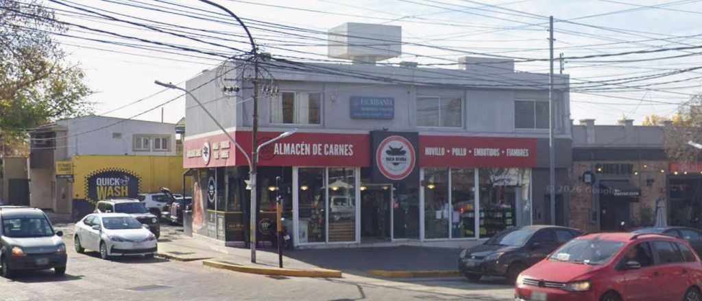 Rompi&oacute; la vidriera y rob&oacute; la caja registradora de un comercio de la Quinta